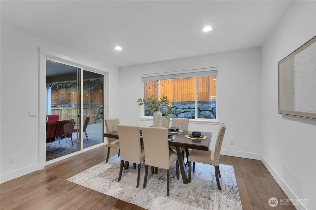 20704 2nd Avenue W Lynnwood WA 98036