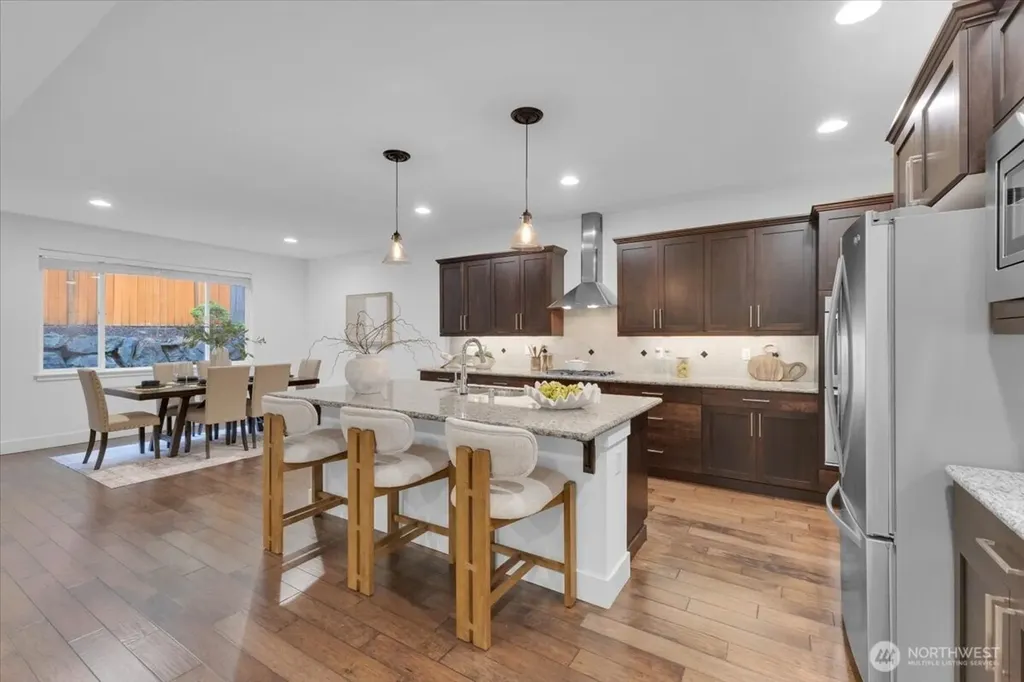 20704 2nd Avenue W Lynnwood WA 98036