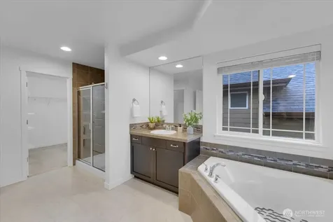 20704 2nd Avenue W Lynnwood WA 98036