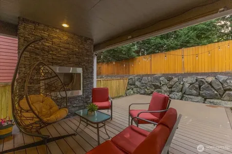 20704 2nd Avenue W Lynnwood WA 98036