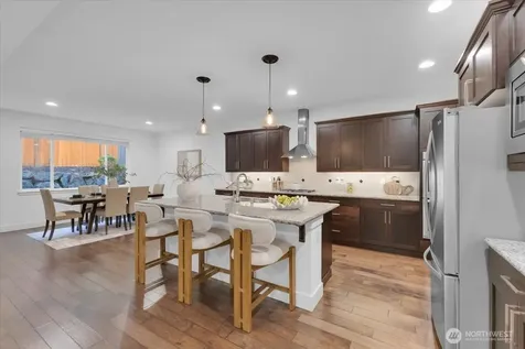 20704 2nd Avenue W Lynnwood WA 98036