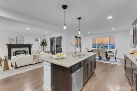 20704 2nd Avenue W Lynnwood WA 98036