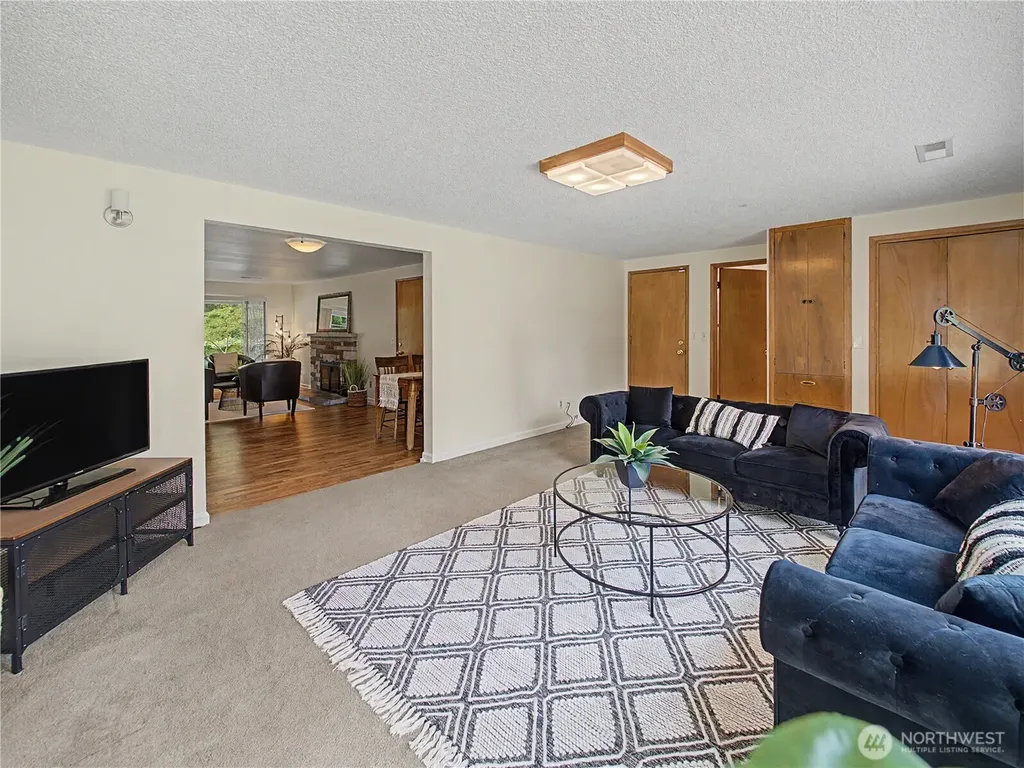 30602 224th Avenue SE Black Diamond WA 98010