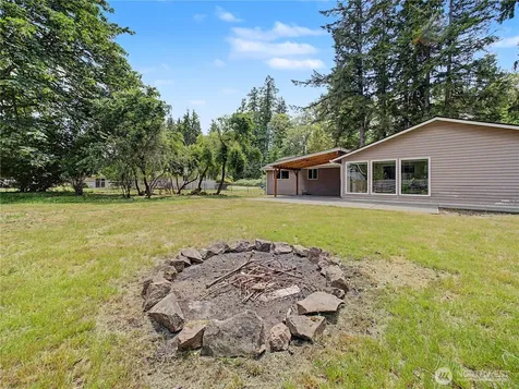 30602 224th Avenue SE Black Diamond WA 98010
