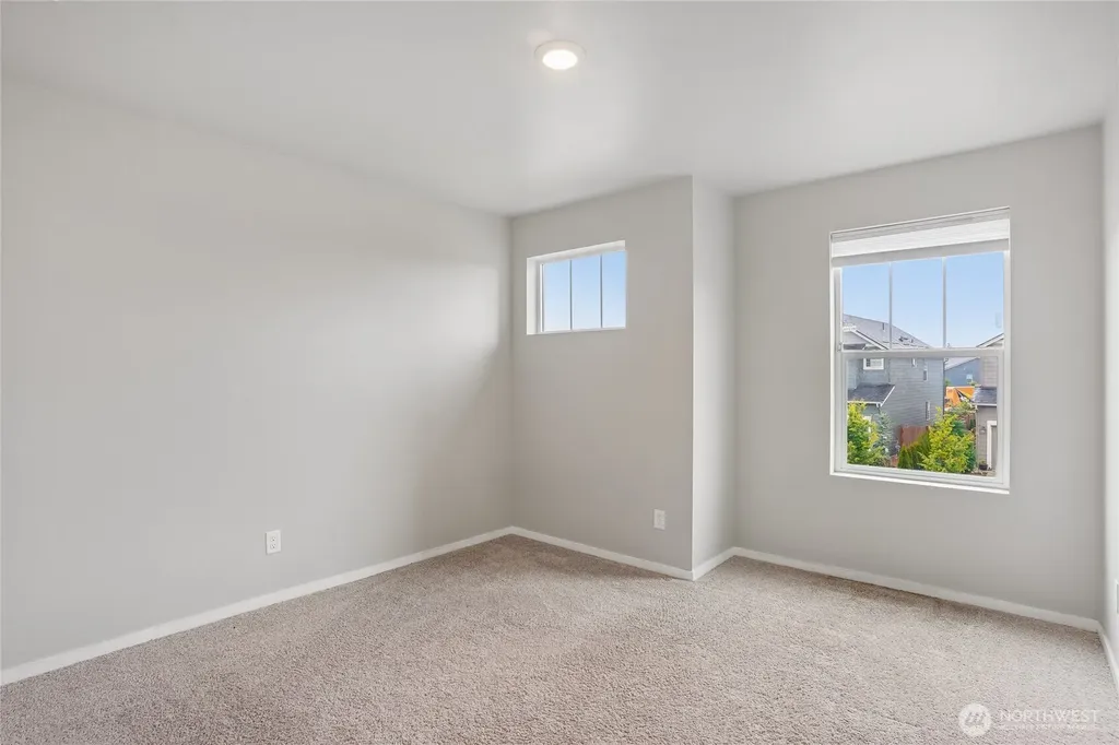 18772 Lipoma Place E Puyallup WA 98374