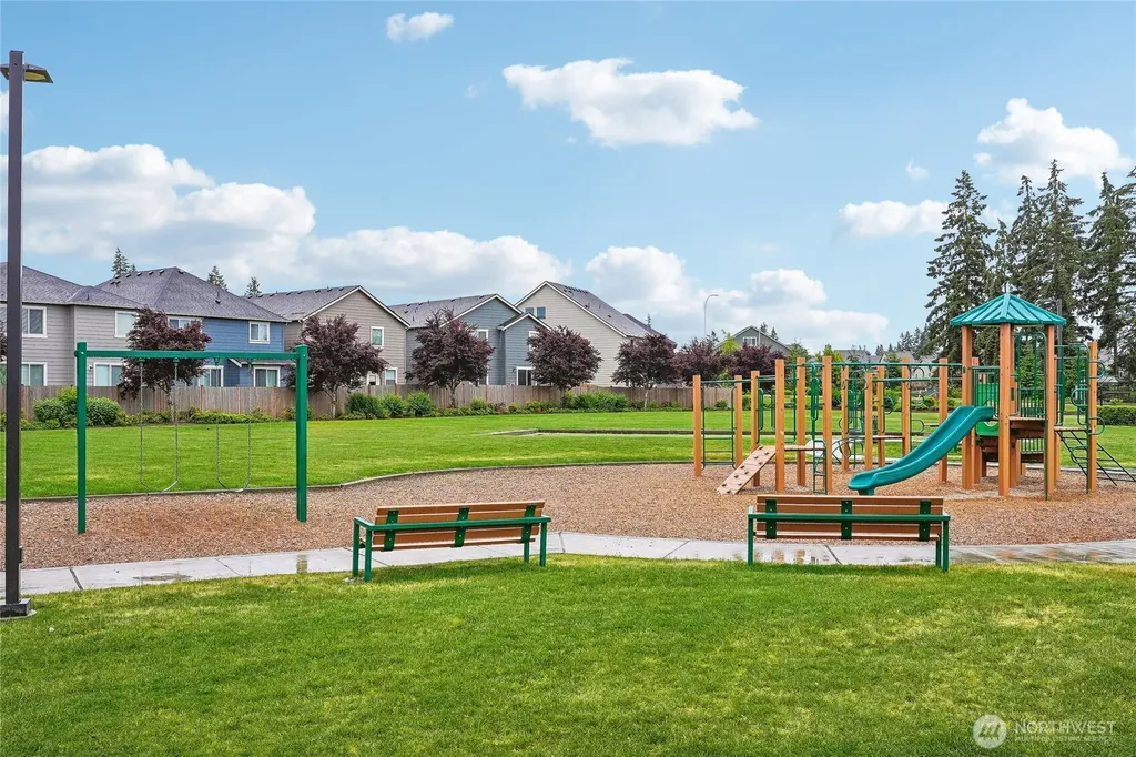 18772 Lipoma Place E Puyallup WA 98374