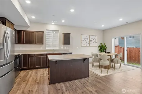 18772 Lipoma Place E Puyallup WA 98374