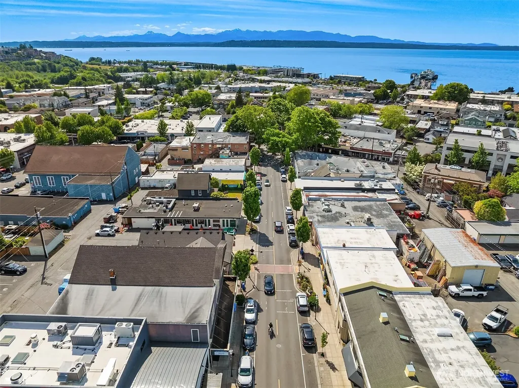 542 Main Street Edmonds WA 98020
