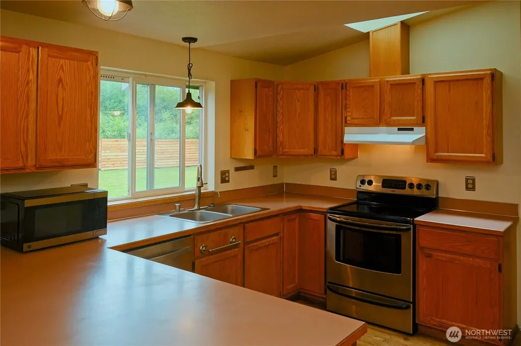 16404 84 Court SE Yelm WA 98597