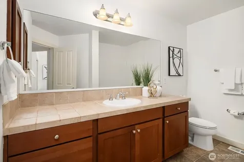 2339 23rd Lane NE Issaquah WA 98029