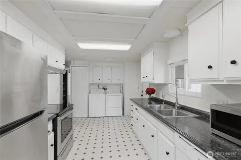 18425 NE 95th Street Redmond WA 98052