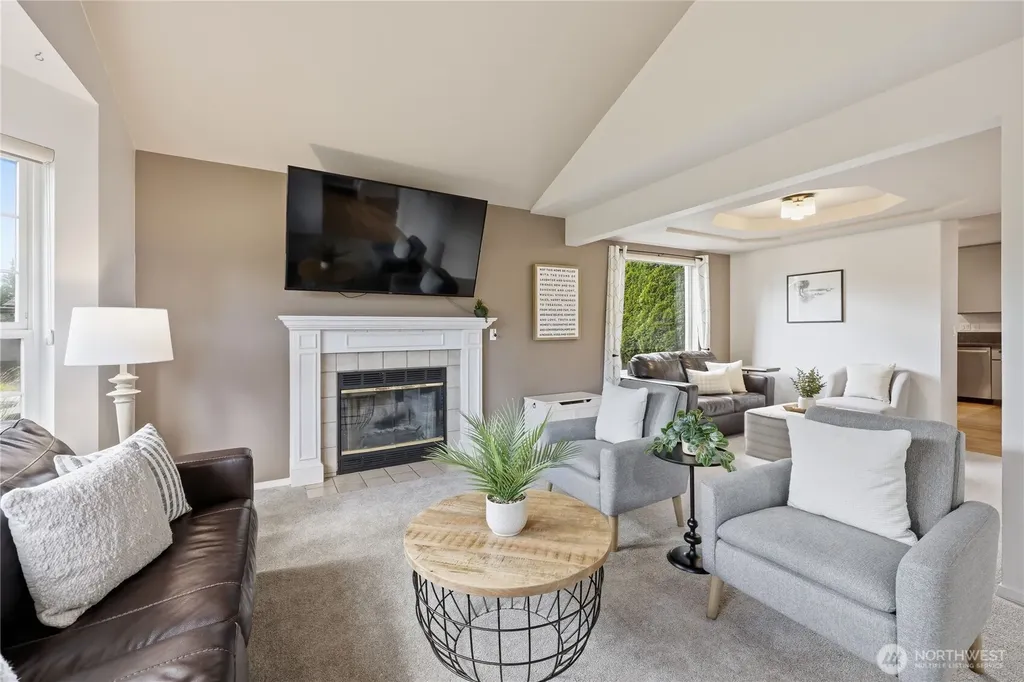 19555 23rd Avenue NE Poulsbo WA 98370