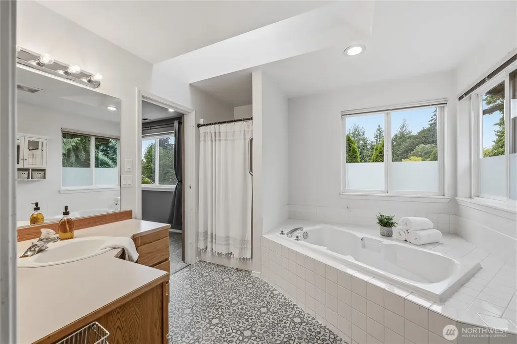 19555 23rd Avenue NE Poulsbo WA 98370