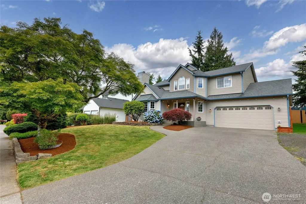 19555 23rd Avenue NE Poulsbo WA 98370