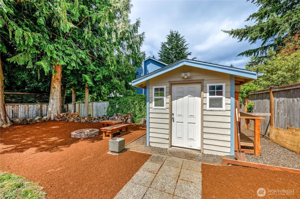 19555 23rd Avenue NE Poulsbo WA 98370