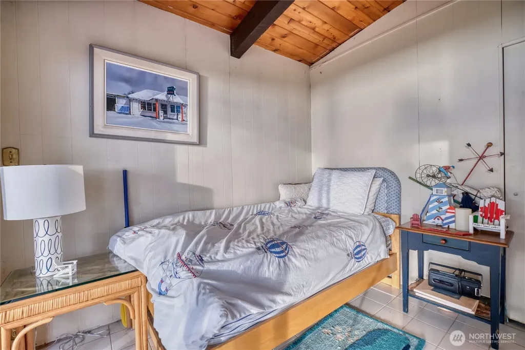 345 Gulf View Crescent Point Roberts WA 98281