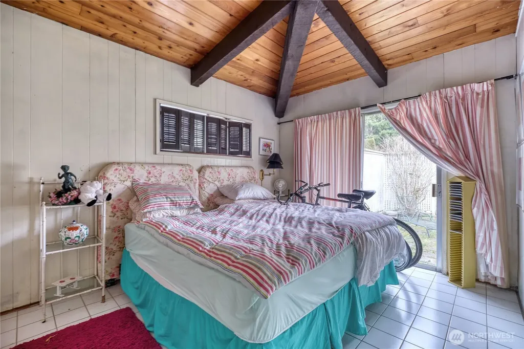 345 Gulf View Crescent Point Roberts WA 98281