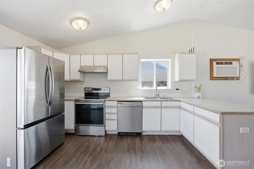 709 N Paxson Drive Moses Lake WA 98837