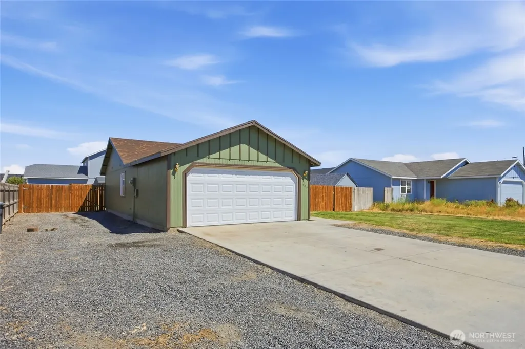 709 N Paxson Drive Moses Lake WA 98837