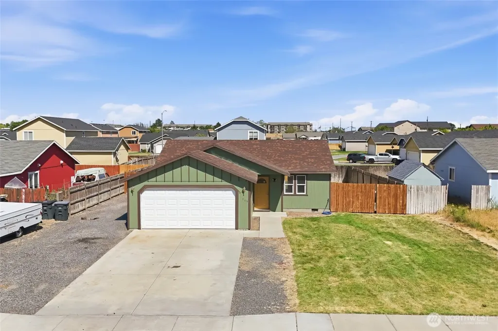 709 N Paxson Drive Moses Lake WA 98837