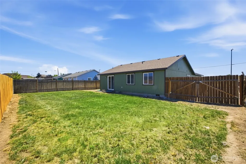 709 N Paxson Drive Moses Lake WA 98837