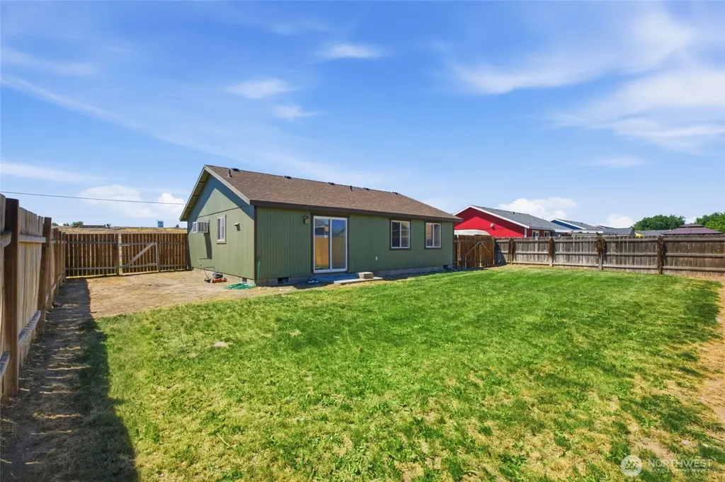 709 N Paxson Drive Moses Lake WA 98837
