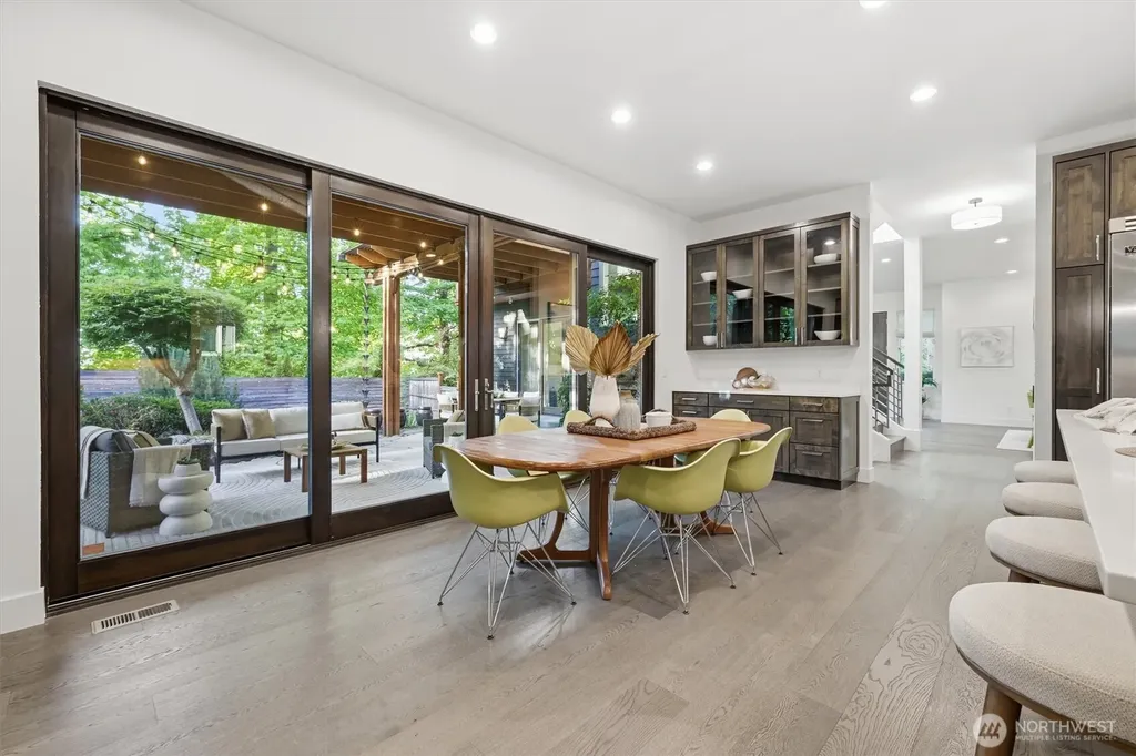 1533 38th Avenue E Seattle WA 98112