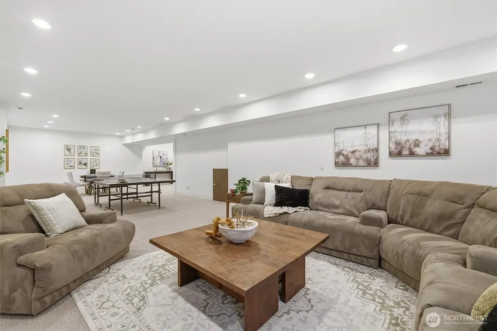 1533 38th Avenue E Seattle WA 98112