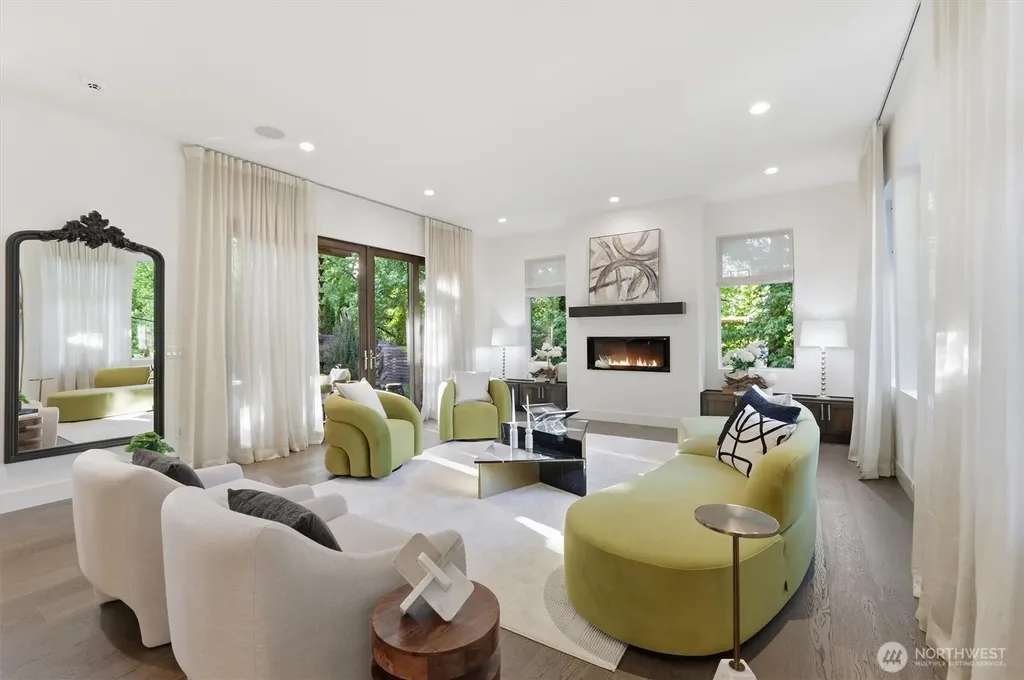 1533 38th Avenue E Seattle WA 98112