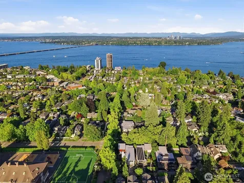 1533 38th Avenue E Seattle WA 98112