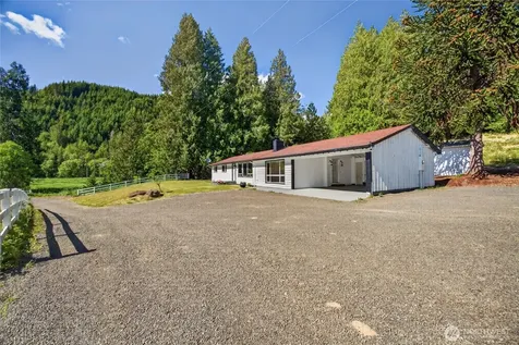8442 Us Highway 12 Glenoma WA 98336