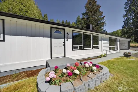 8442 Us Highway 12 Glenoma WA 98336