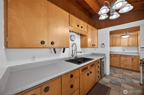 8442 Us Highway 12 Glenoma WA 98336