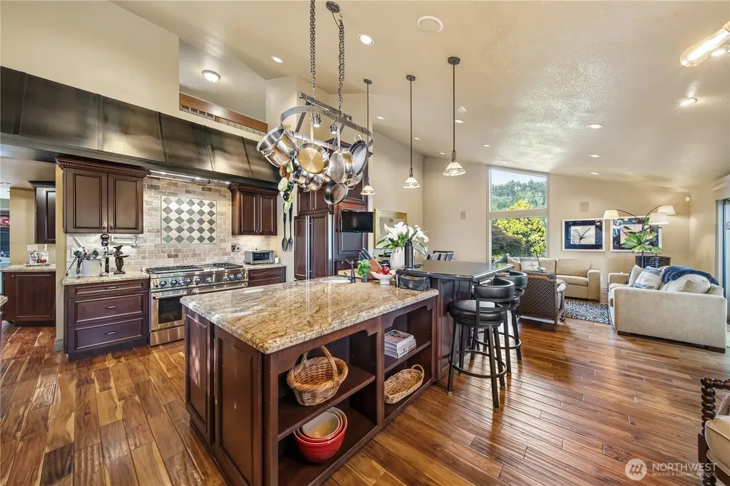 7104 166th Avenue E Sumner WA 98390