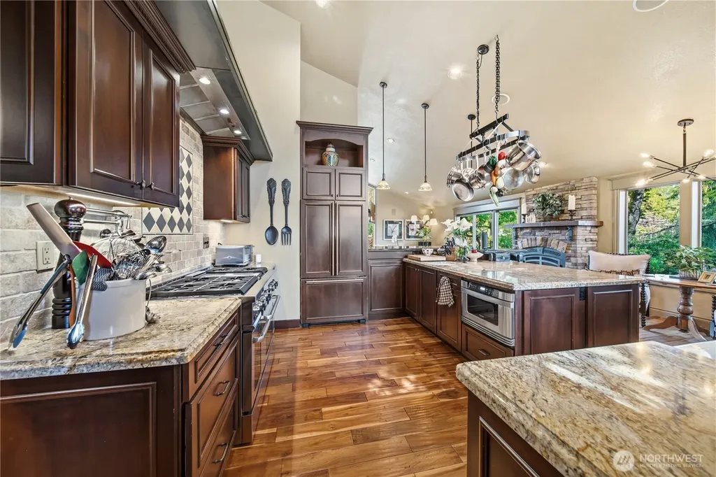 7104 166th Avenue E Sumner WA 98390