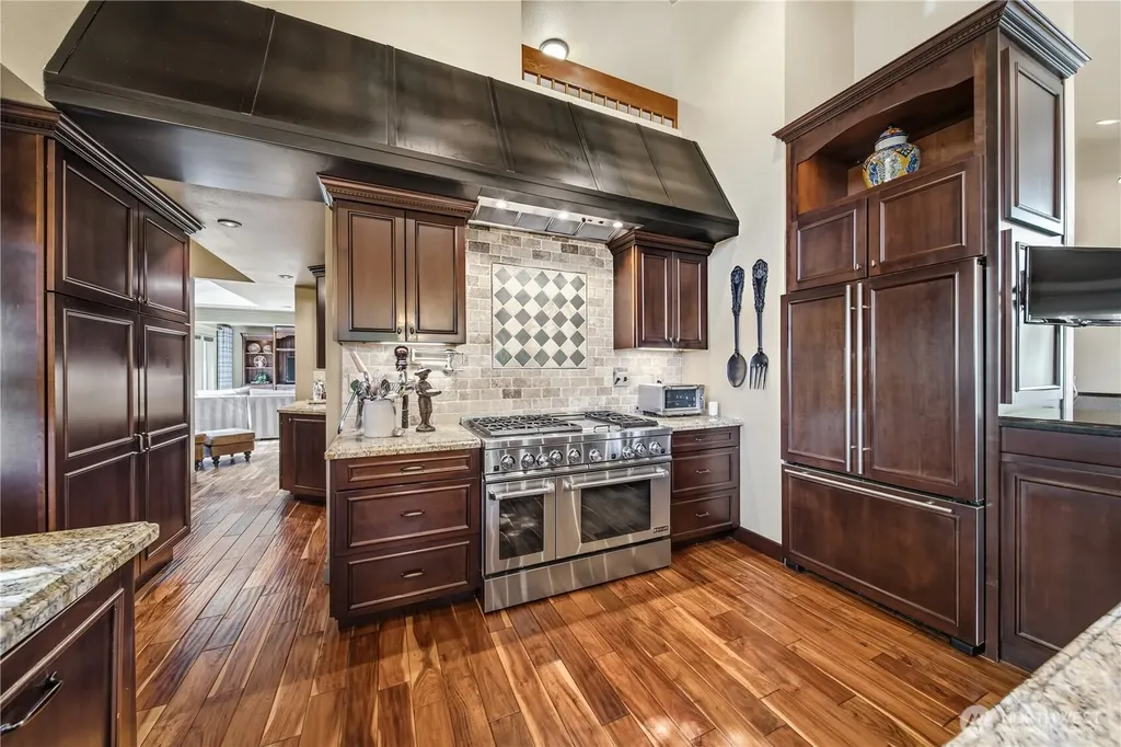 7104 166th Avenue E Sumner WA 98390