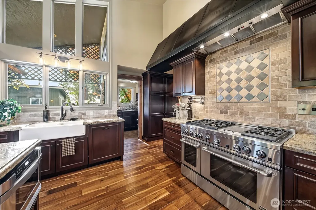 7104 166th Avenue E Sumner WA 98390