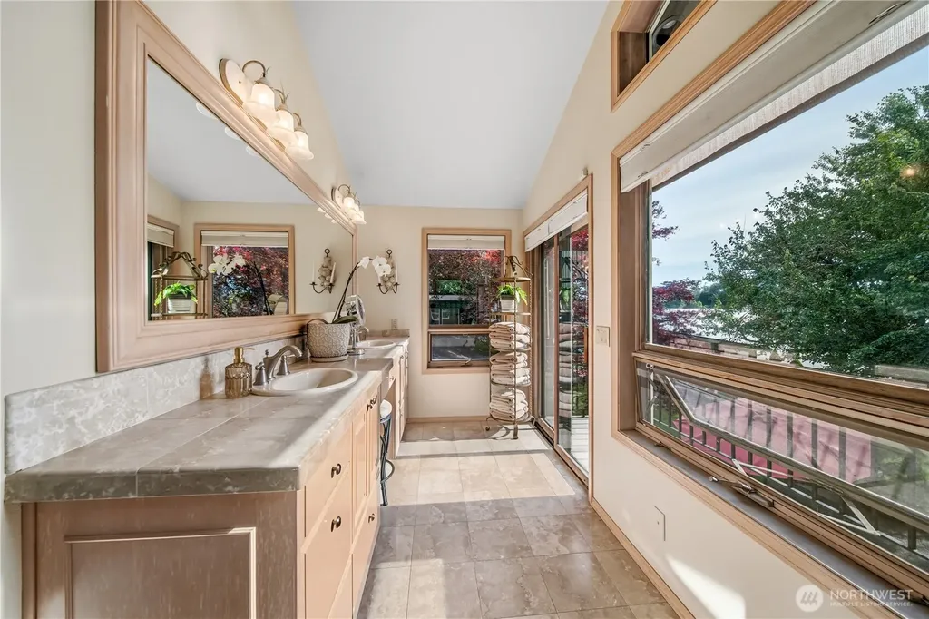 7104 166th Avenue E Sumner WA 98390