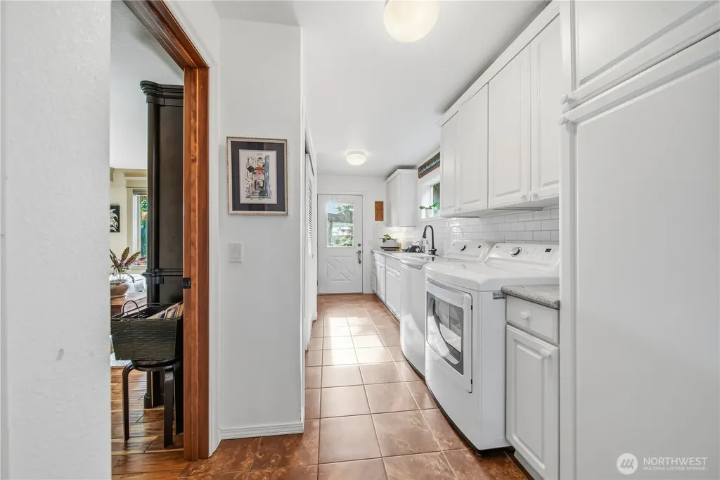 7104 166th Avenue E Sumner WA 98390