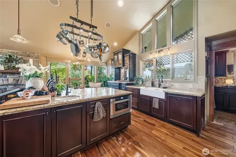 7104 166th Avenue E Sumner WA 98390
