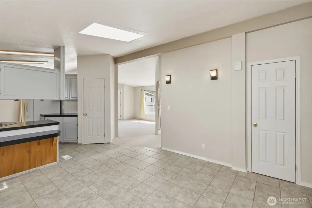 318 Peacock Lane Kelso WA 98626