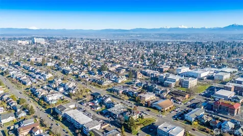 1301 Broadway Avenue Everett WA 98201