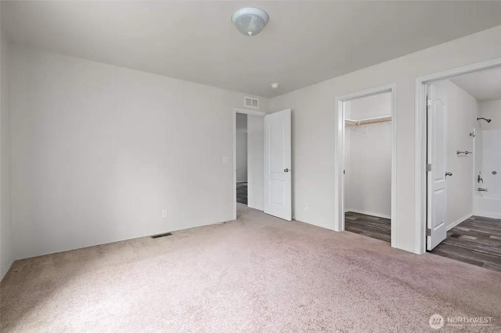 1108 Paul Avenue Oak Harbor WA 98277