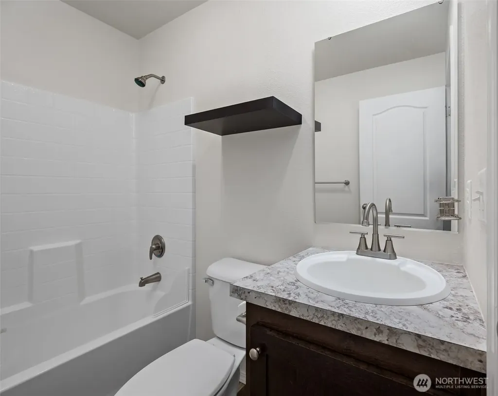 1108 Paul Avenue Oak Harbor WA 98277