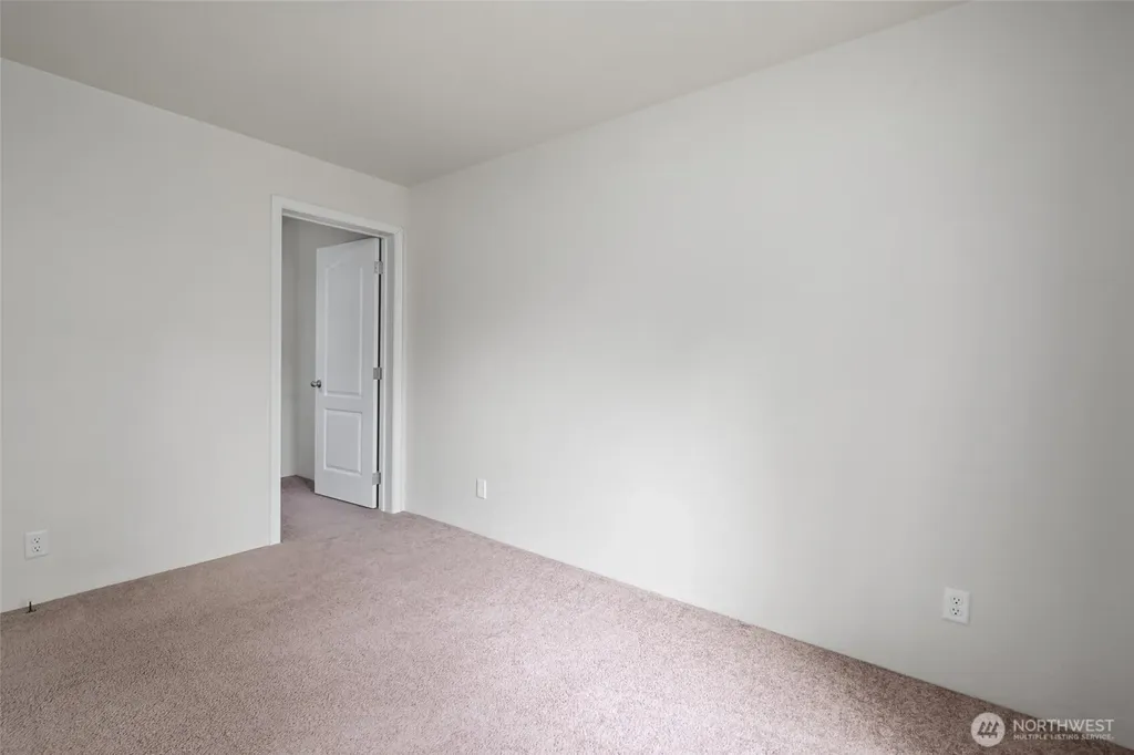 1108 Paul Avenue Oak Harbor WA 98277