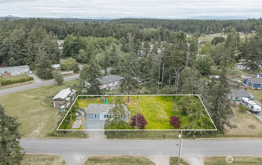 1108 Paul Avenue Oak Harbor WA 98277