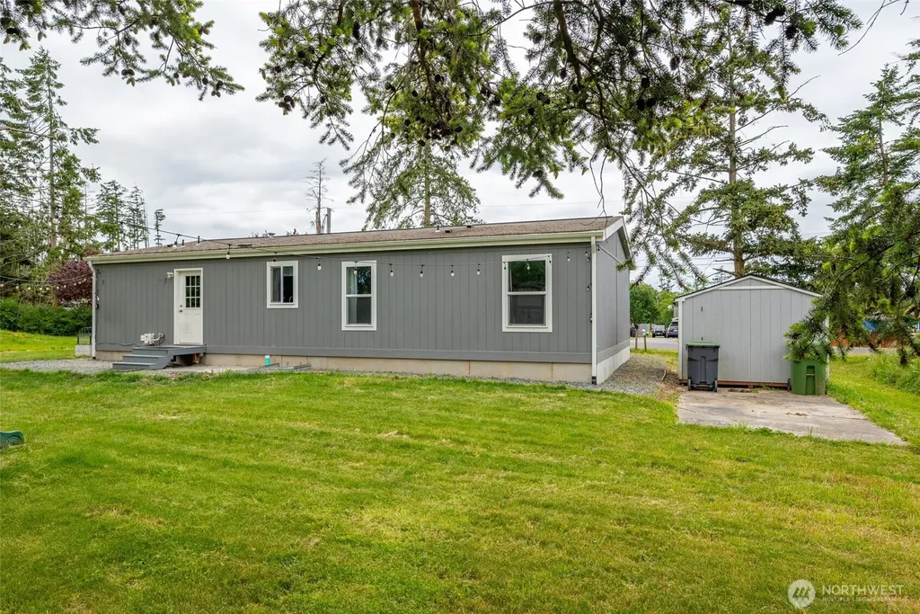 1108 Paul Avenue Oak Harbor WA 98277