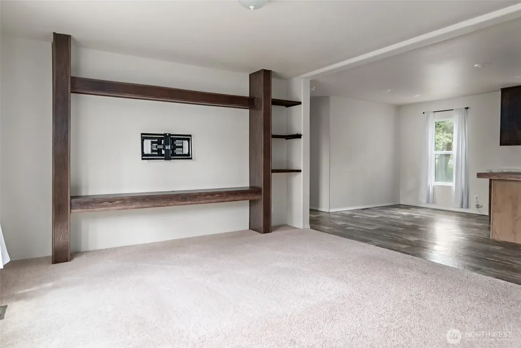 1108 Paul Avenue Oak Harbor WA 98277