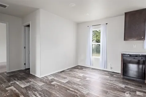 1108 Paul Avenue Oak Harbor WA 98277