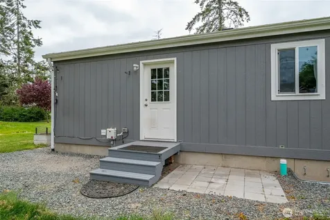1108 Paul Avenue Oak Harbor WA 98277